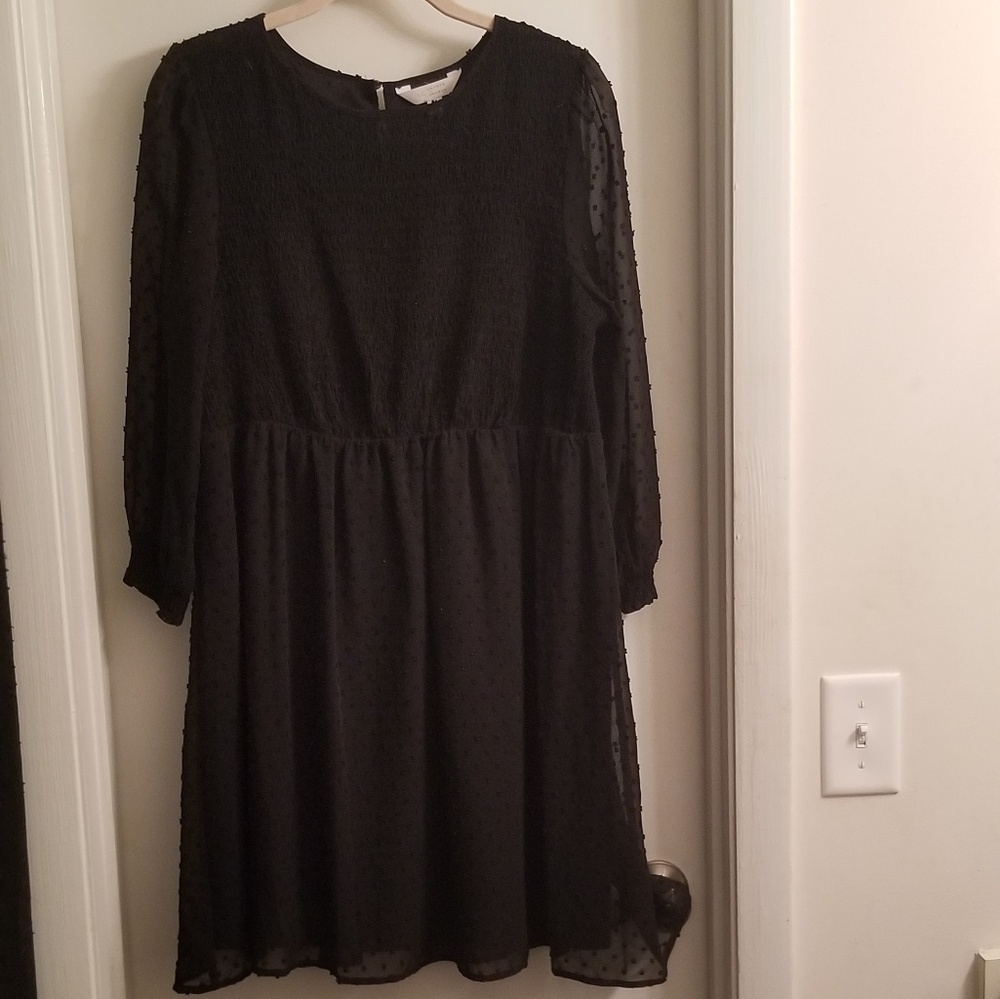 Lauren Conrad M black dress